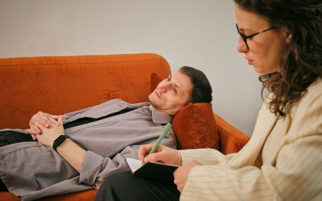 How Hypnotherapy Helps with Intrusive Thoughts